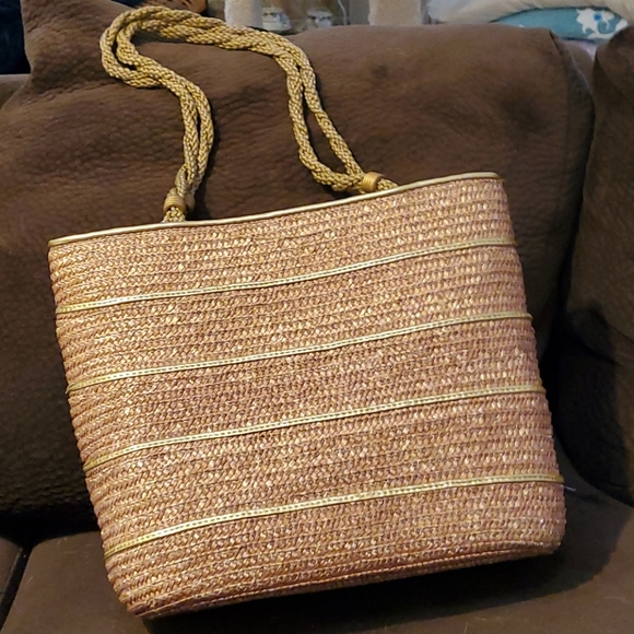 Handbags - Straw summer tote